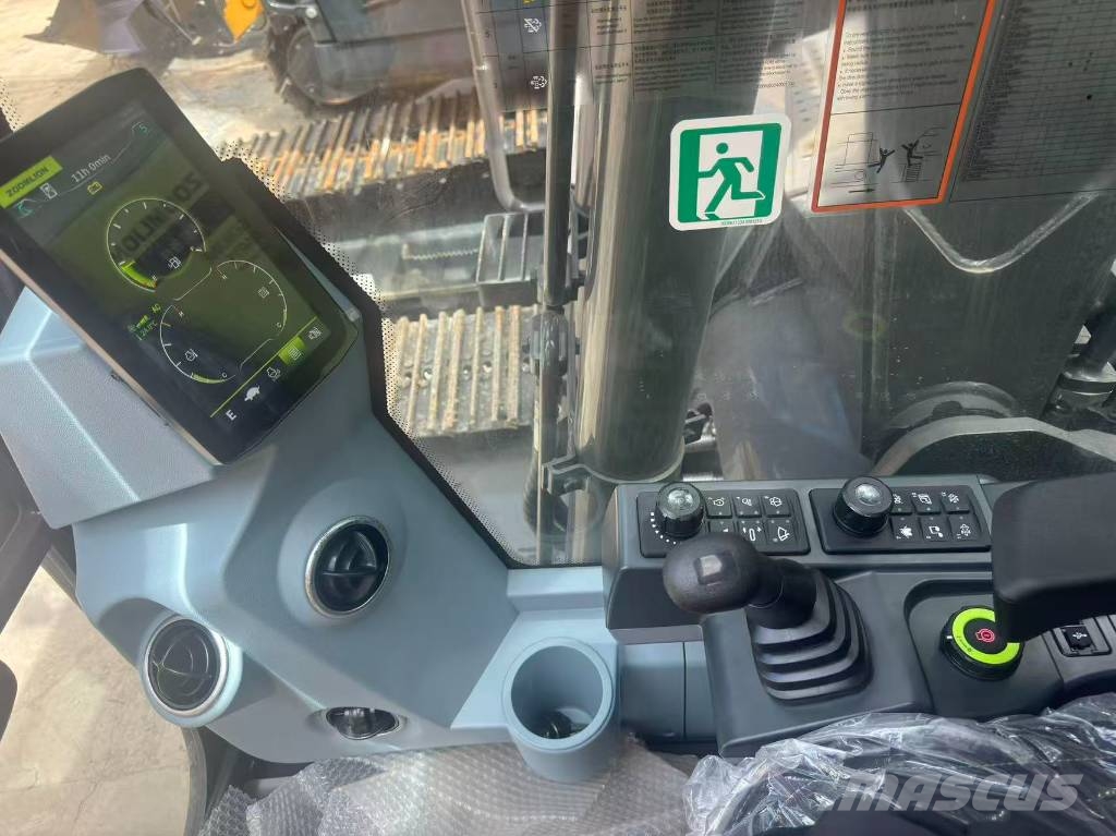 Zoomlion ZE 135 G Bageri guseničari