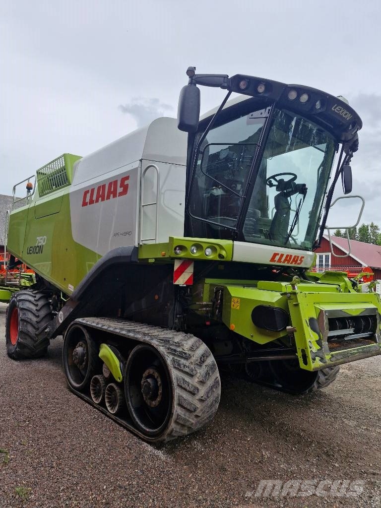CLAAS Lexion 750 TT Kombinované zberacie stroje