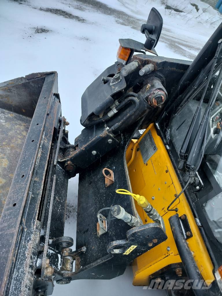 JCB 180 T Larvebåndslæssere