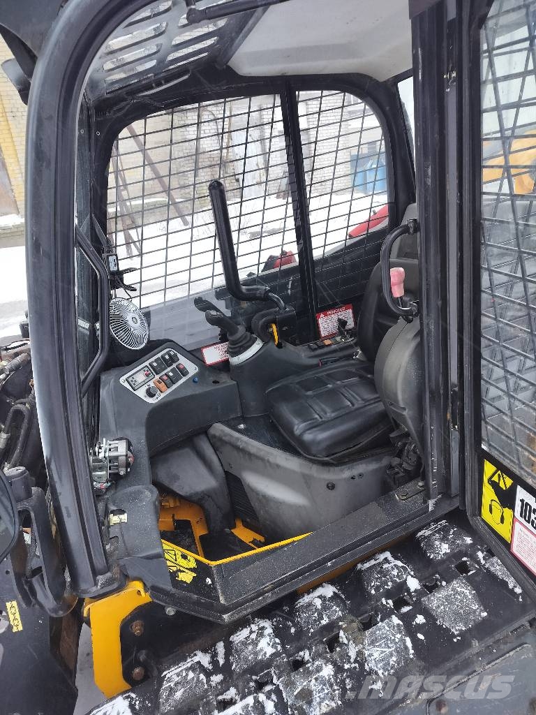 JCB 180 T Larvebåndslæssere