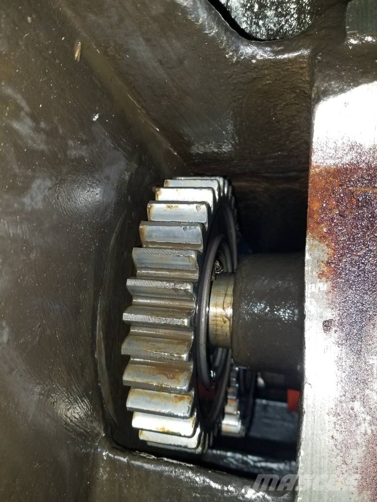 Valmet 820 BLACK CAB BOGIE CASING Transmission