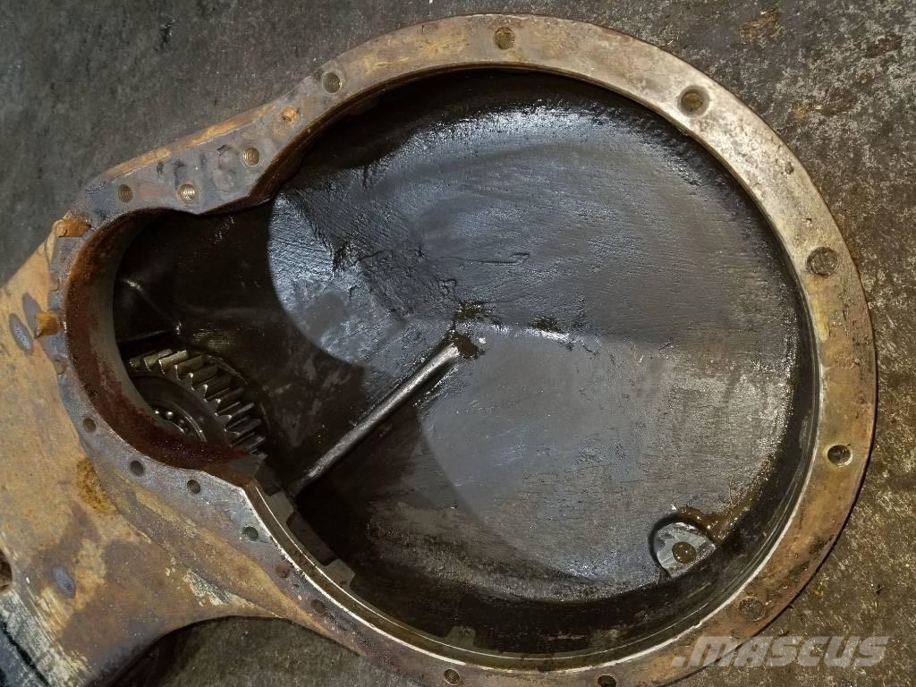 Valmet 820 BLACK CAB BOGIE CASING Transmission