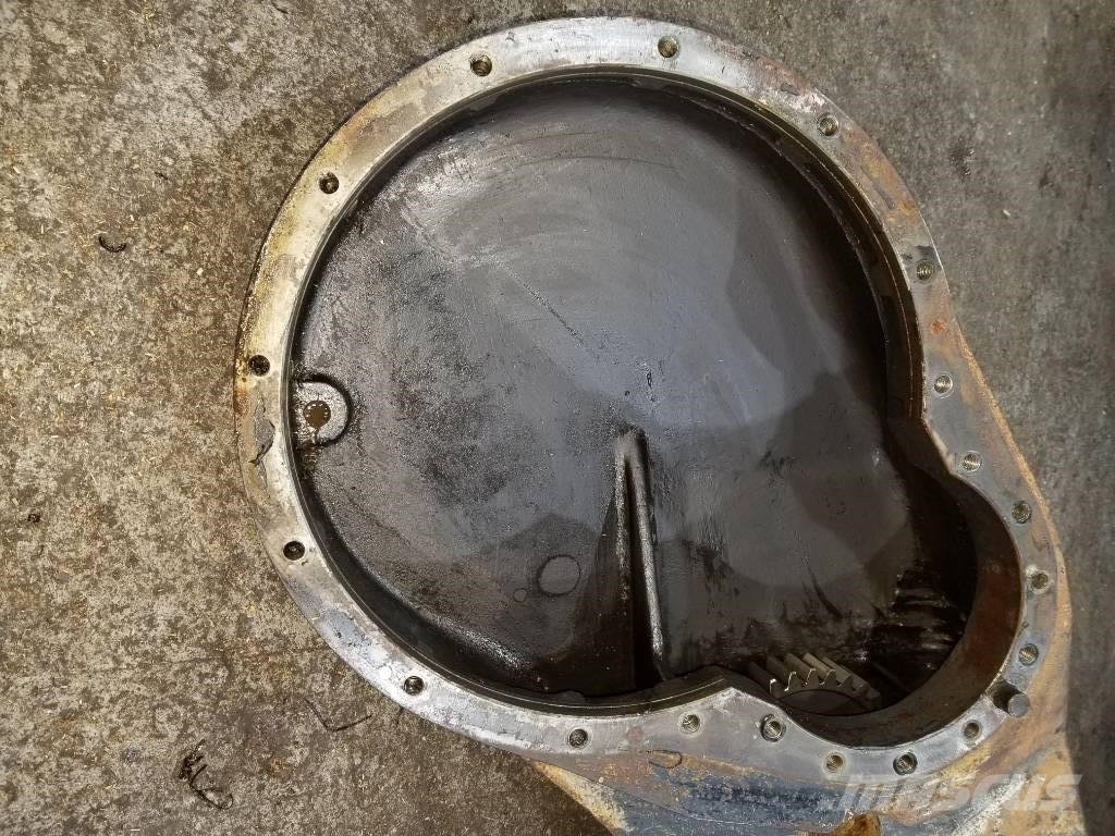 Valmet 820 BLACK CAB BOGIE CASING Transmission