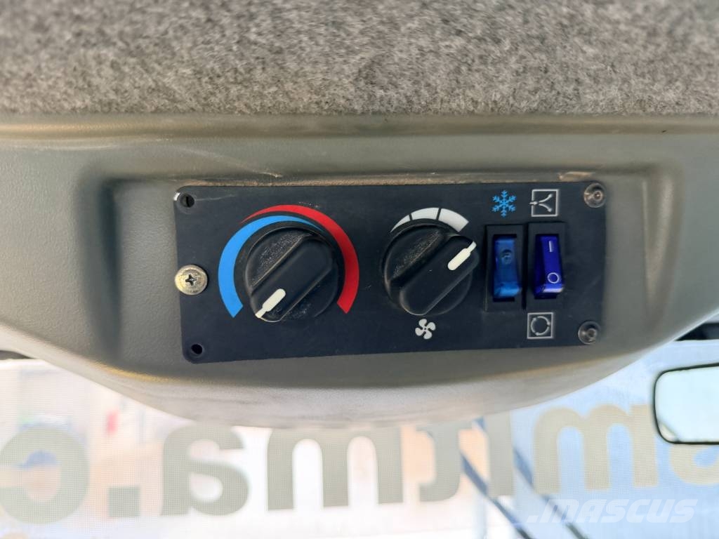 Dynapac CP224W Rulli gommati