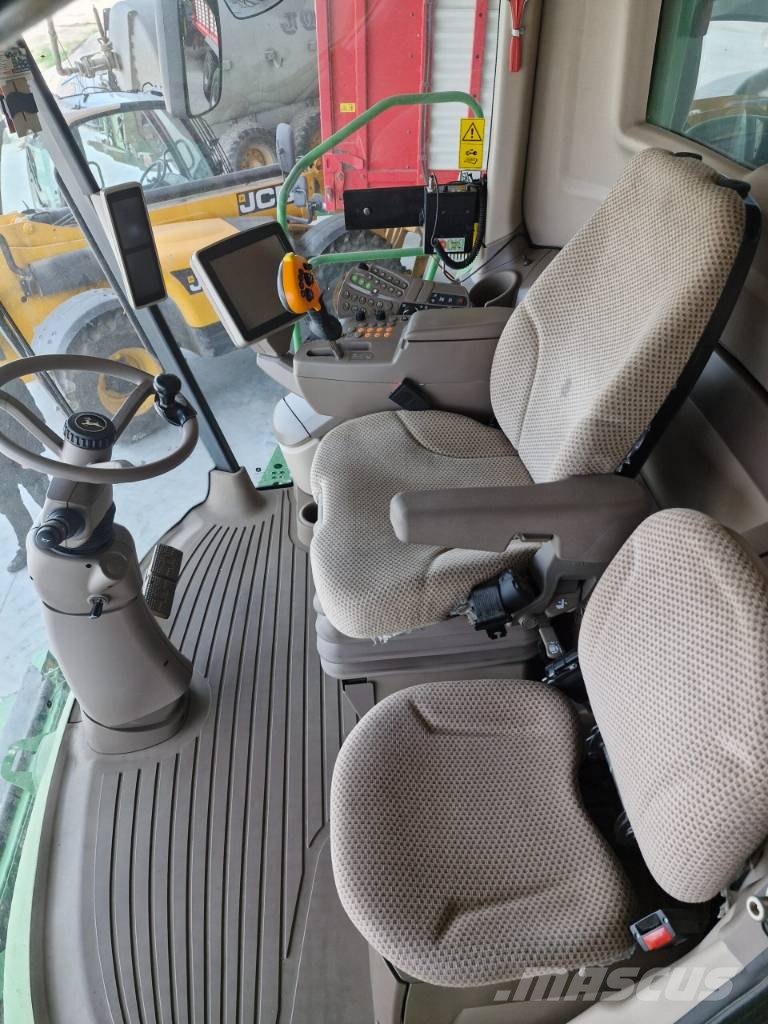 John Deere T 660 Skurtreskere