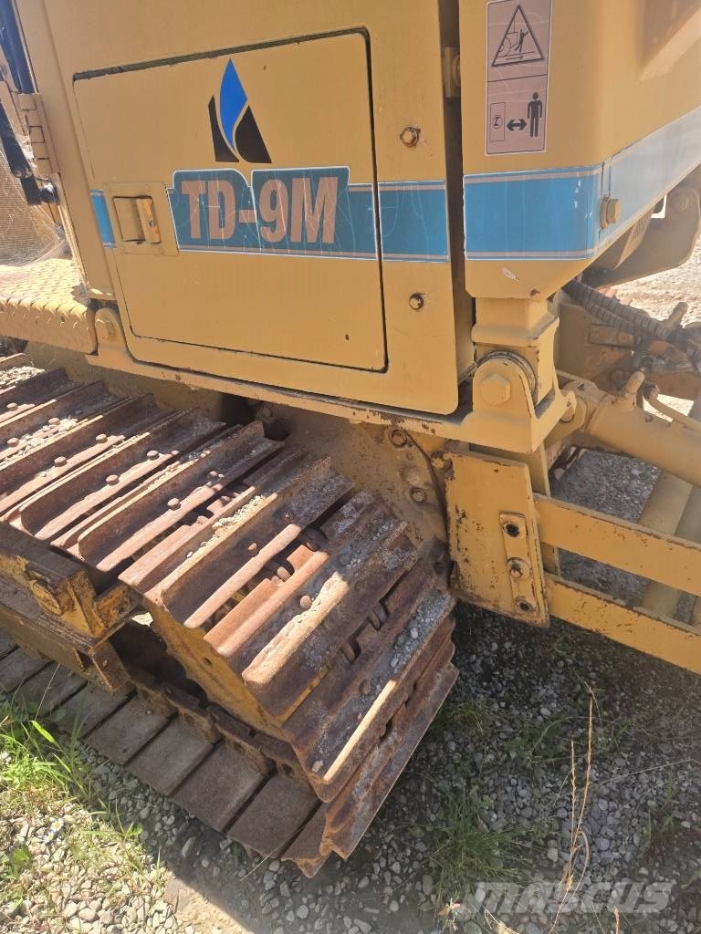 Dressta TD9M Crawler dozers