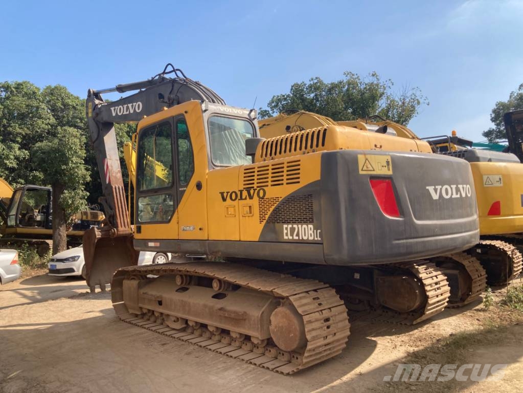 Volvo EC240D 履带挖掘机
