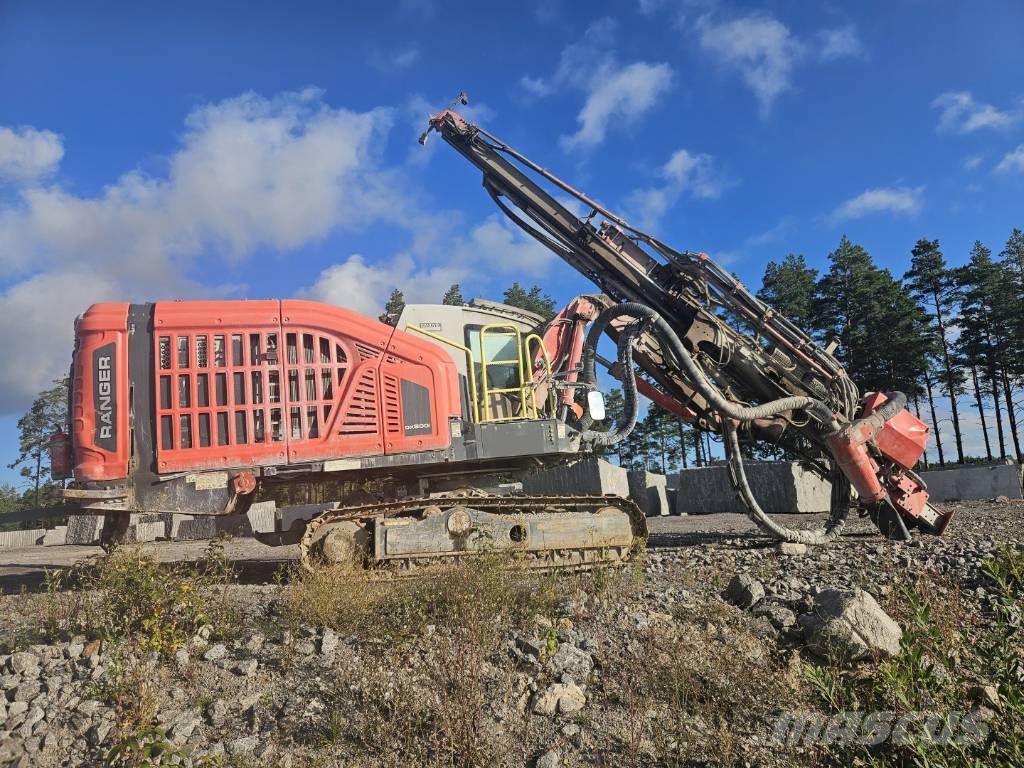 Sandvik Ranger DX800i 도로 굴착기