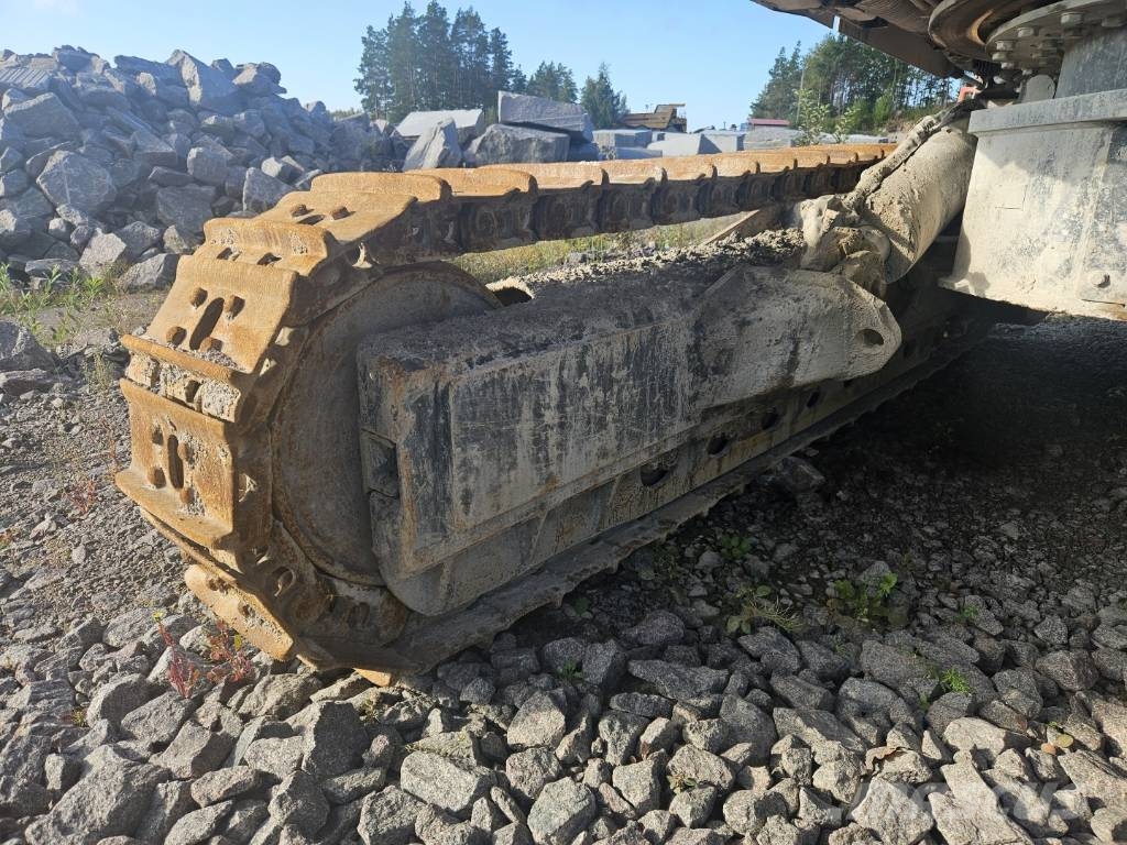 Sandvik Ranger DX800i 도로 굴착기