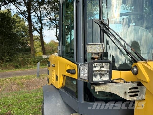 Yanmar V80 Rataslaadurid