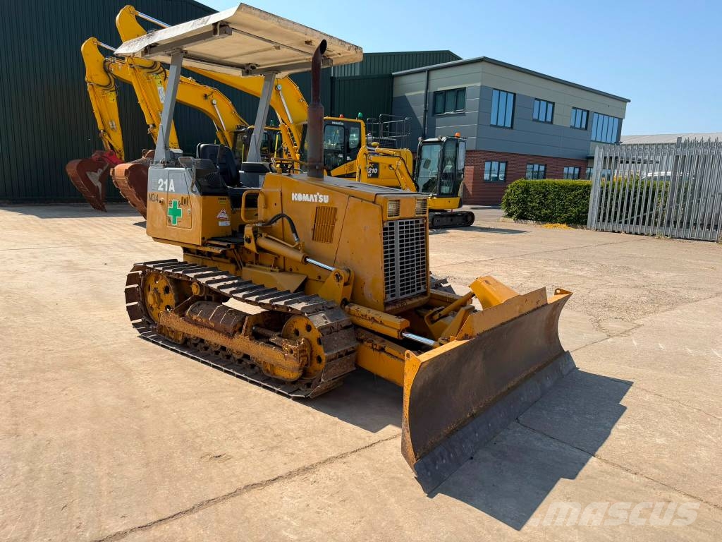 Komatsu D 21 A-7 Crawler dozers