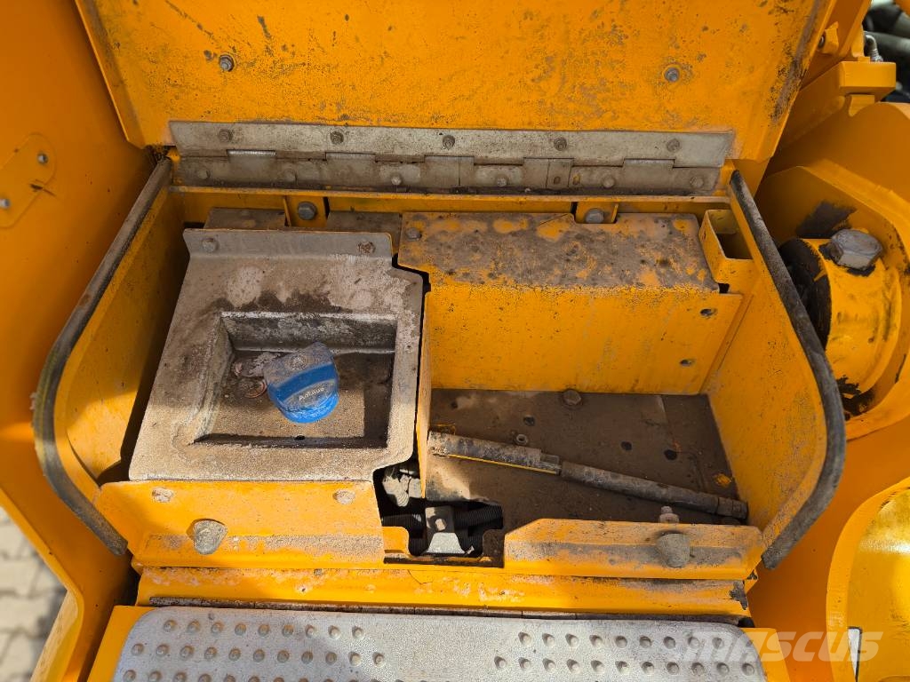 JCB 210X Kāpurķēžu ekskavatori