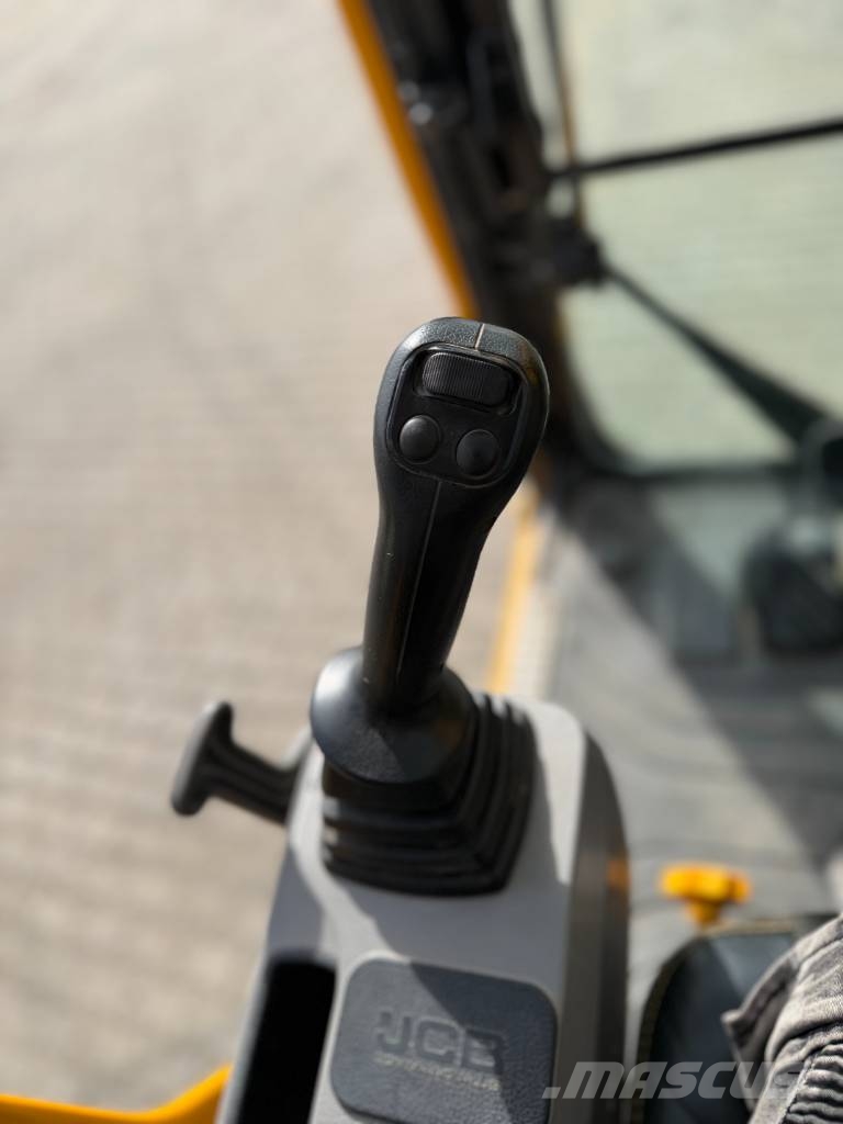 JCB 210X Kāpurķēžu ekskavatori