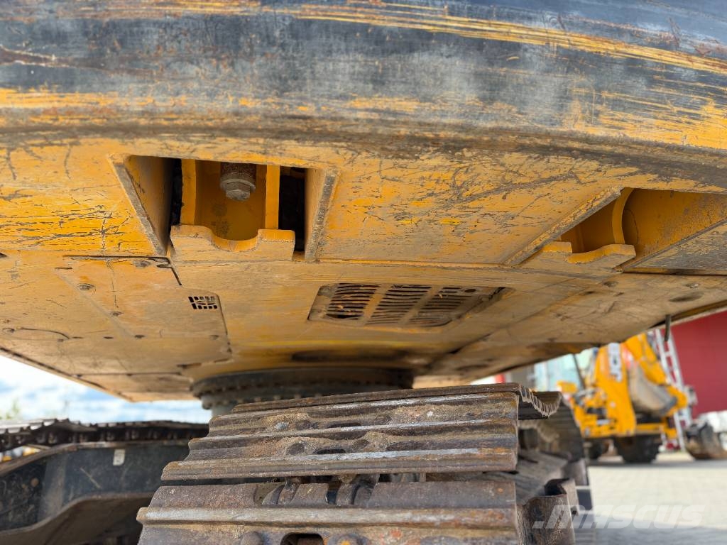 JCB 210X Kāpurķēžu ekskavatori
