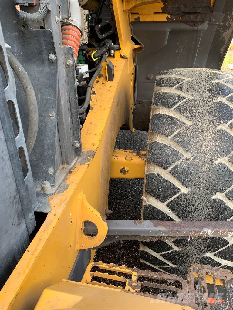 Volvo L 90 H Incarcator pe pneuri