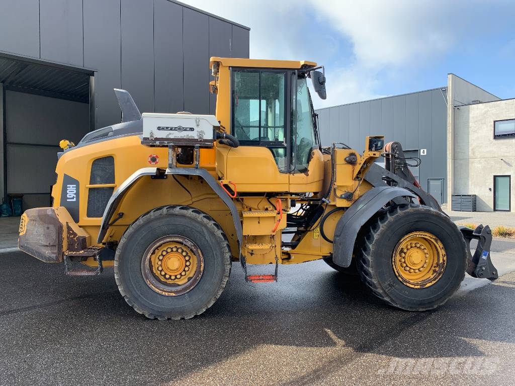Volvo L 90 H Incarcator pe pneuri