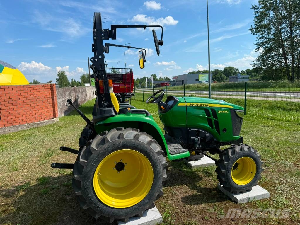 John Deere 3038E Trattori