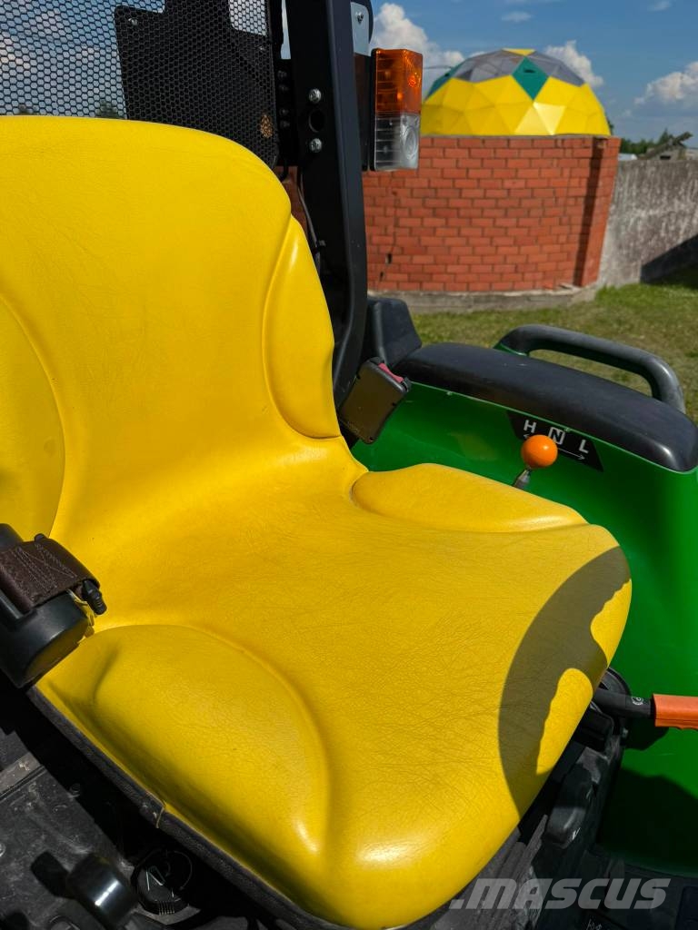 John Deere 3038E Trattori