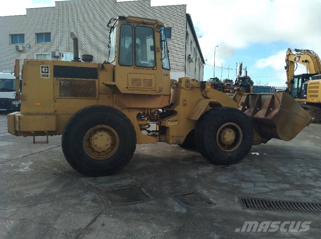 CAT 936 لوادر بعجل