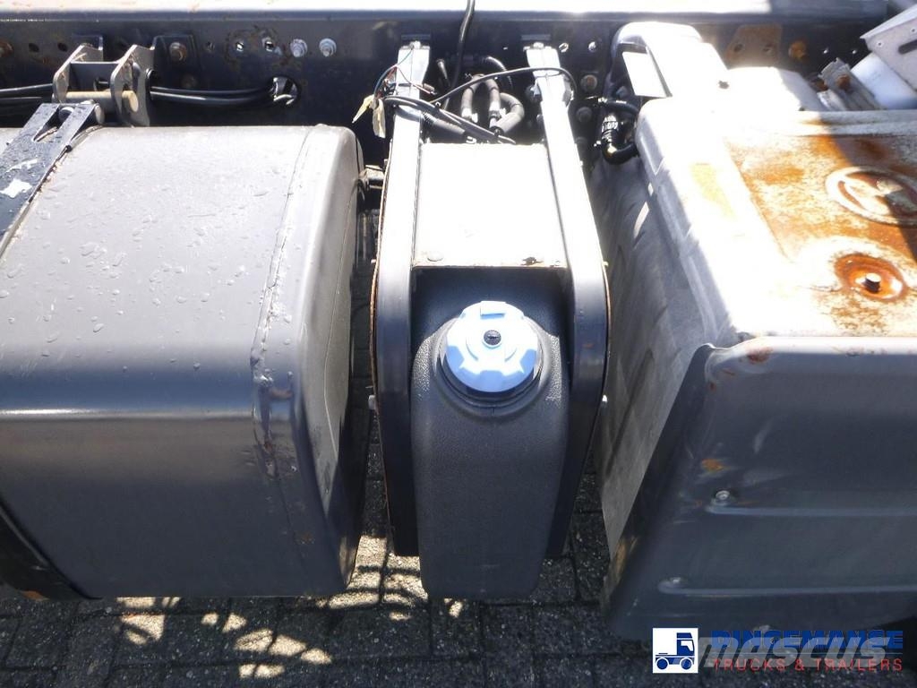 Renault Premium Lander 370 6x2 chassis + ADR Raamautod