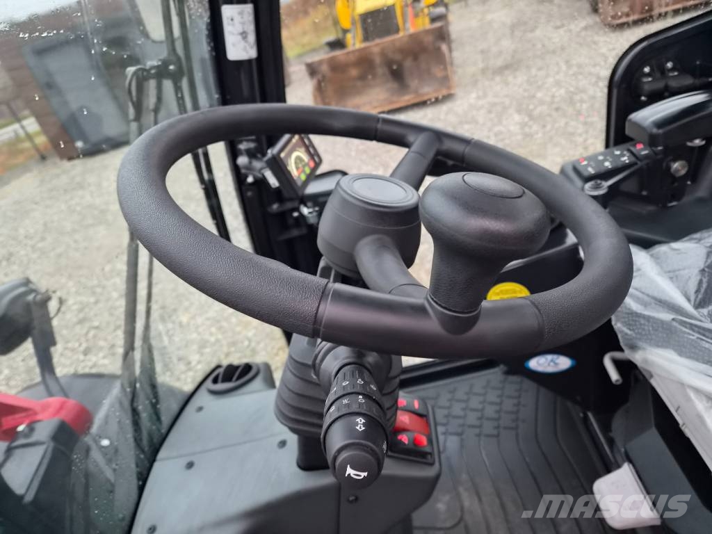 Yanmar V 7 Læssemaskiner på hjul