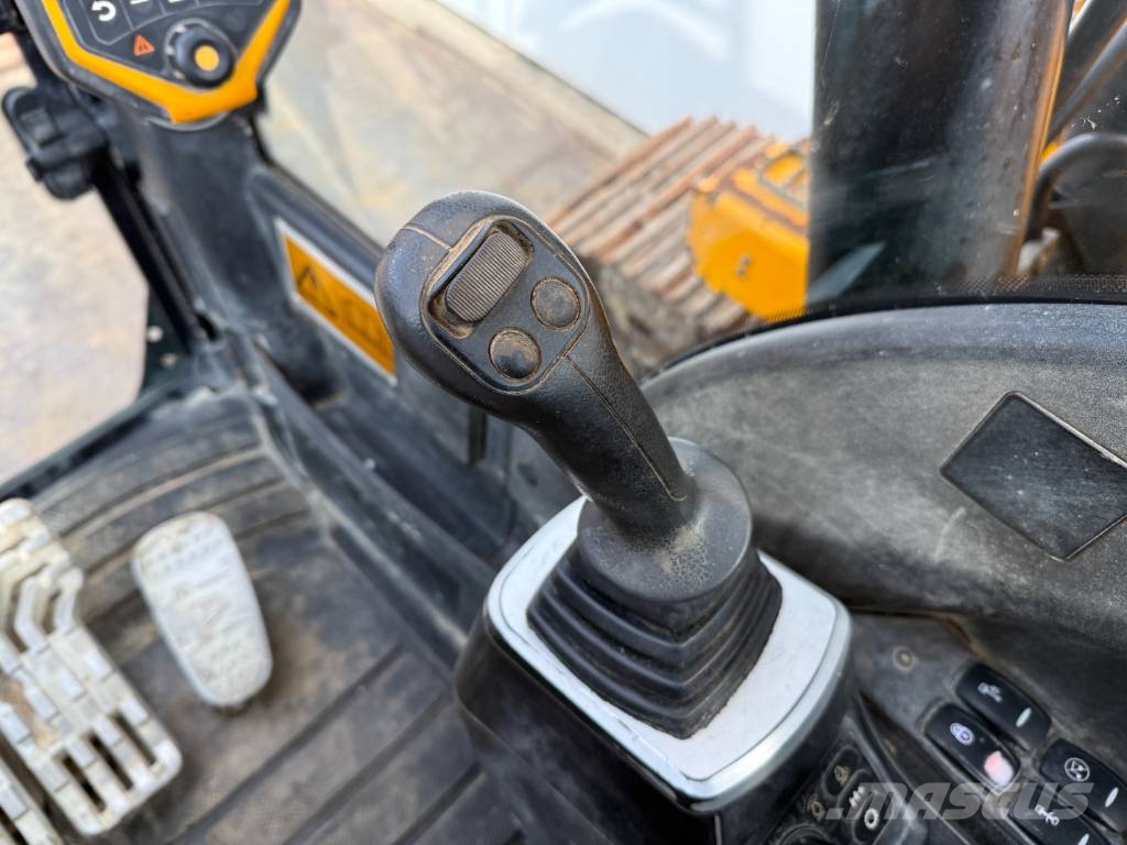 JCB JZ141LC Crawler excavators