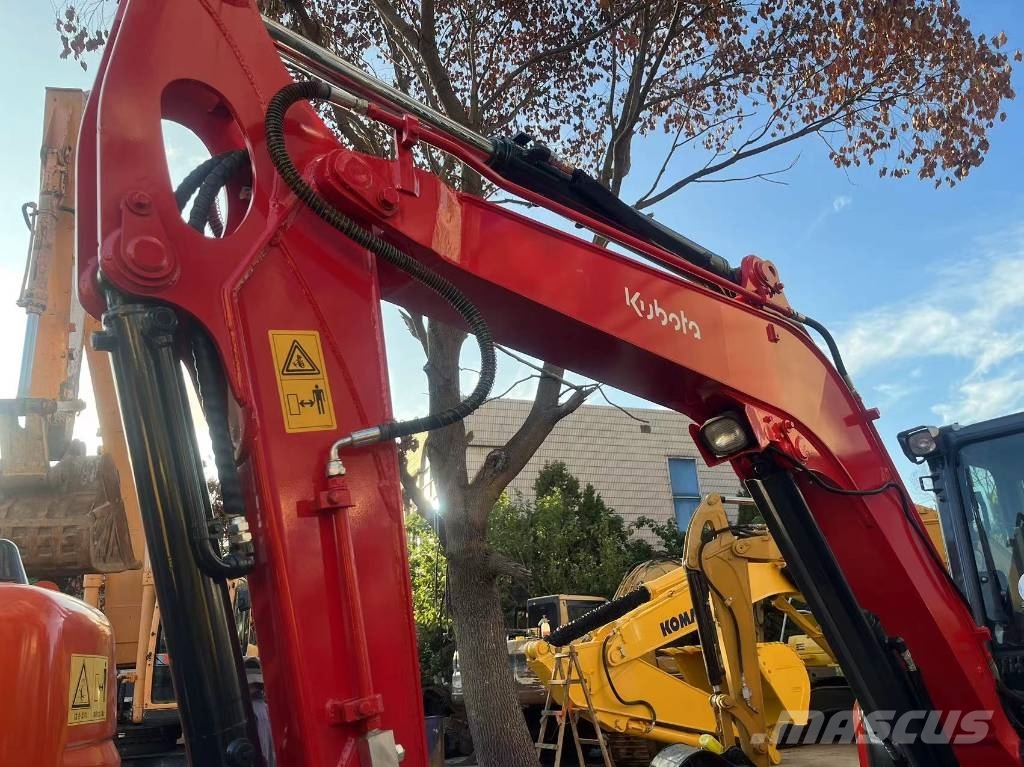 Kubota KX 163 Roomikekskavaatorid