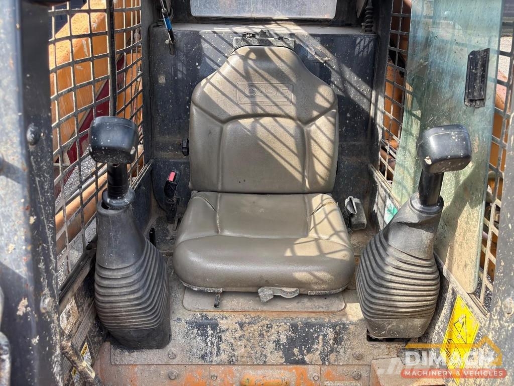 CASE 410 4x4 - joysticks - high flow - CE - Isuzu 4 cyl لوادر بعجل