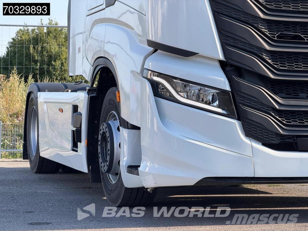 Iveco S-Way 460 4X2 NEW! 2xTanks HPEB Standklima ACC NAV Prime Movers