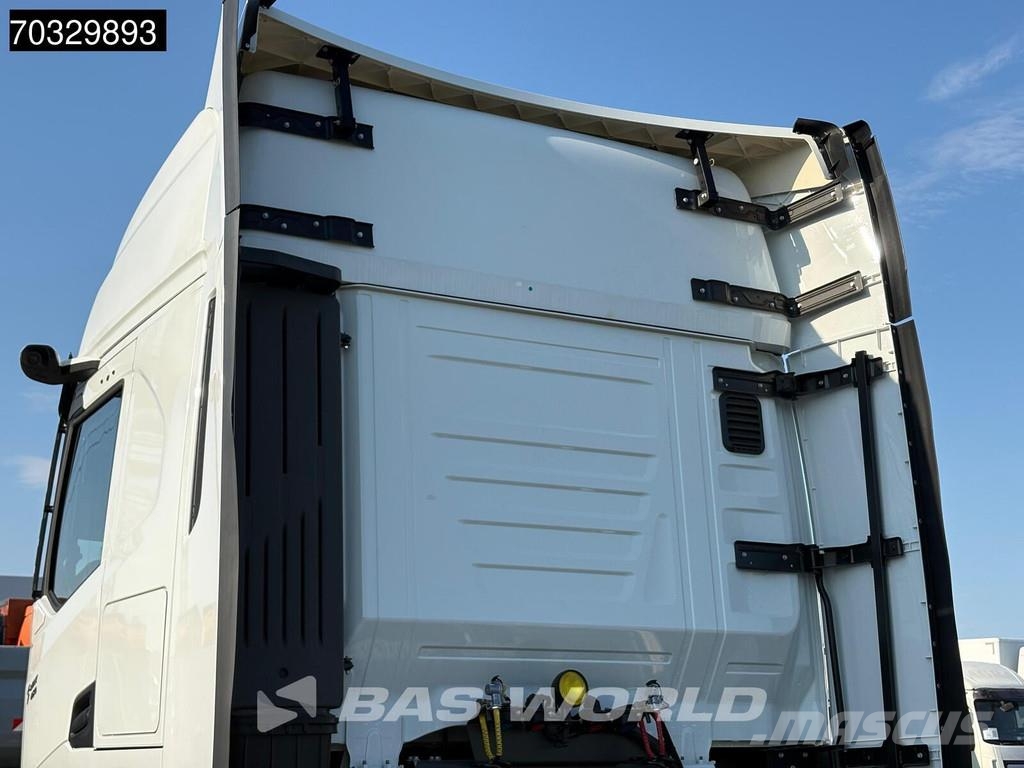 Iveco S-Way 460 4X2 NEW! 2xTanks HPEB Standklima ACC NAV Truck Tractor Units
