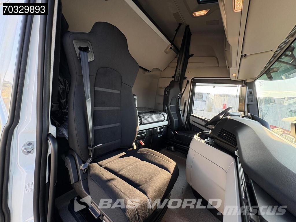 Iveco S-Way 460 4X2 NEW! 2xTanks HPEB Standklima ACC NAV Truck Tractor Units
