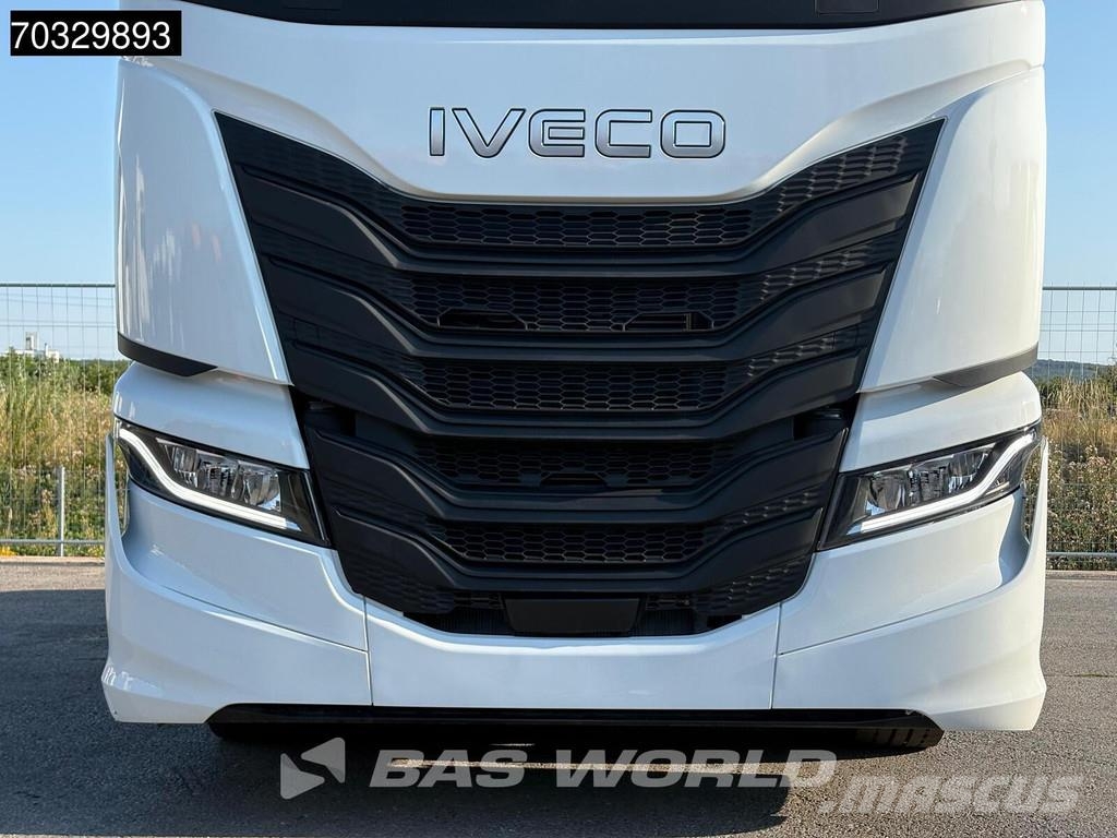 Iveco S-Way 460 4X2 NEW! 2xTanks HPEB Standklima ACC NAV Vetopöytäautot