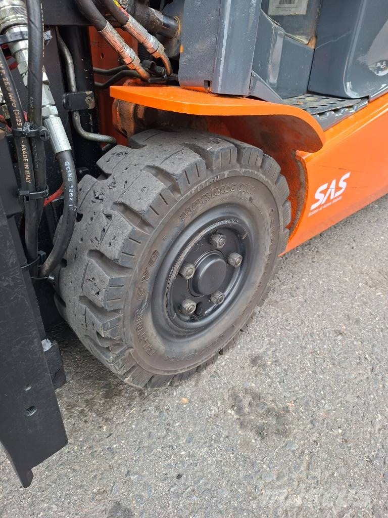 Toyota 8FBMK20T sähkötrukki Sähkötrukit