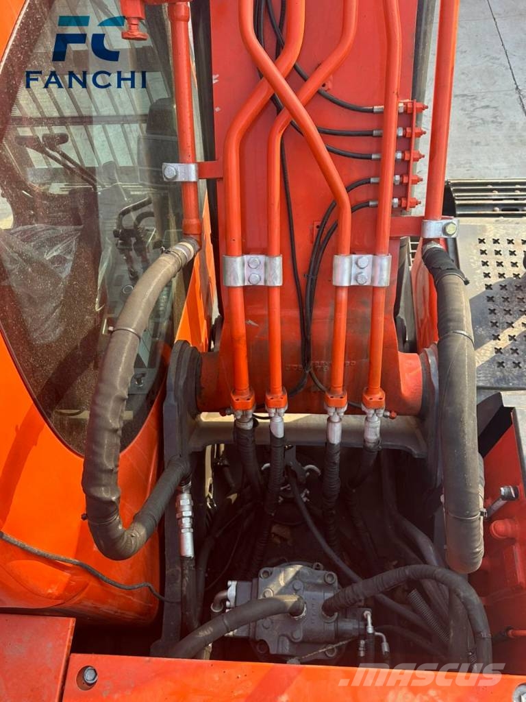 Develon DX 225 LC Beltegraver