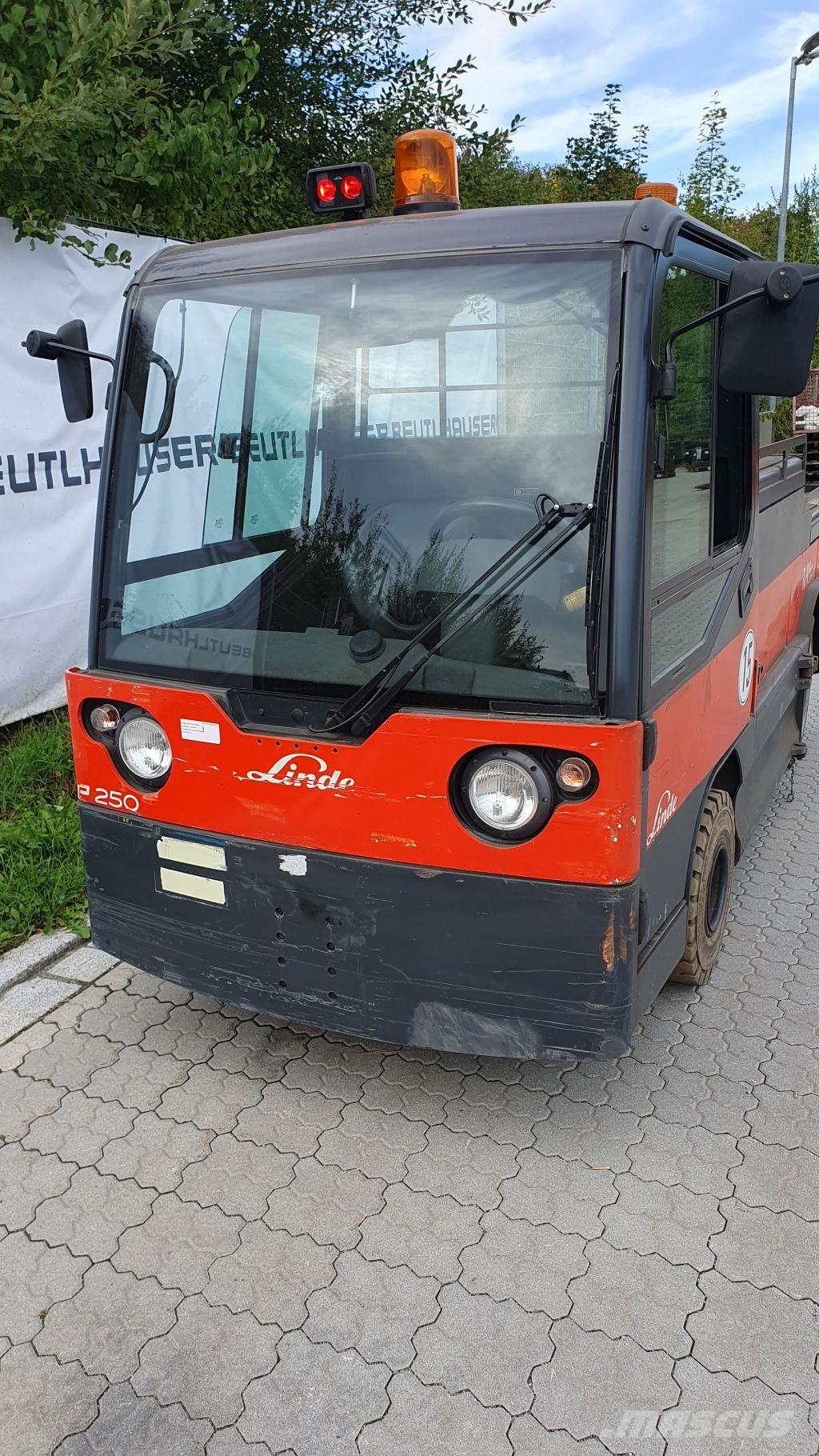 Linde P250 Towing truck