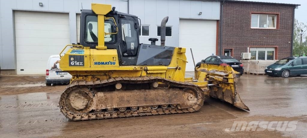 Komatsu D 61 EX-15 Buldooserid