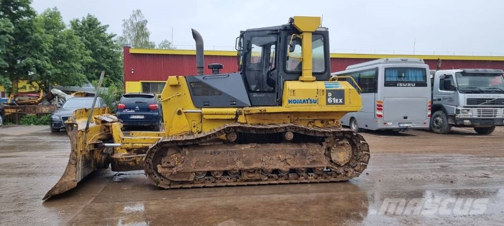 Komatsu D 61 EX-15 Buldooserid