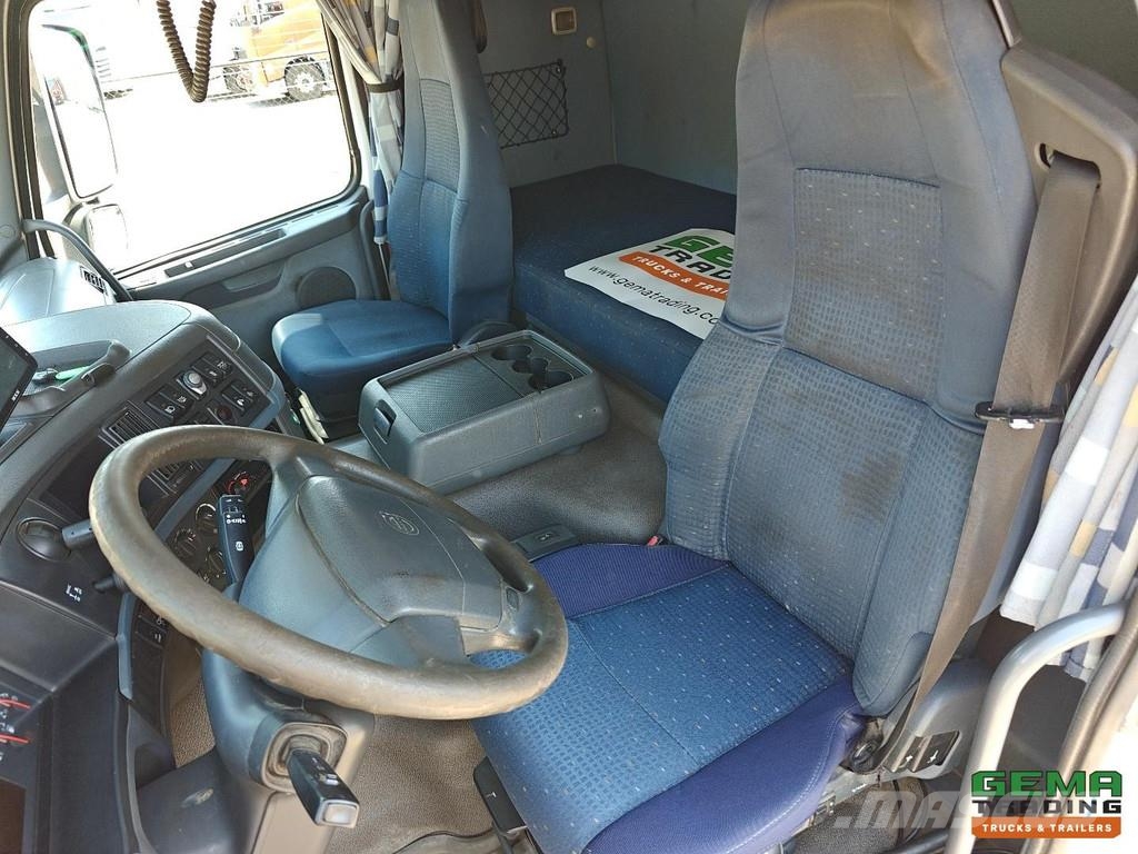 Volvo FM400 10X4R FAL18.0 RADD-A8 Sleeper Cab Euro5 - HM Камиони с кран с кука