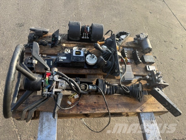 Astra ADT 30 C USED PARTS CAB COMPLET كابينة والداخلية