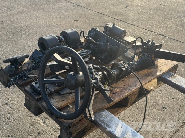 Astra ADT 30 C USED PARTS CAB COMPLET كابينة والداخلية