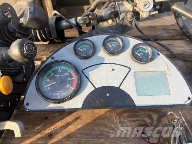 Astra ADT 30 C USED PARTS CAB COMPLET كابينة والداخلية