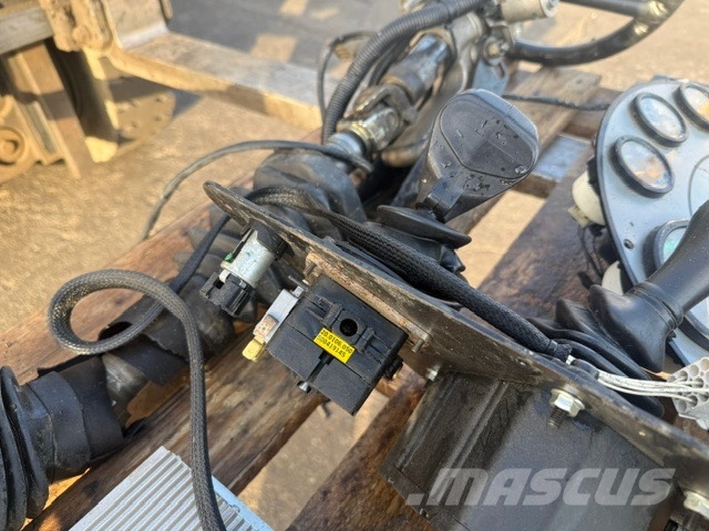 Astra ADT 30 C USED PARTS CAB COMPLET كابينة والداخلية