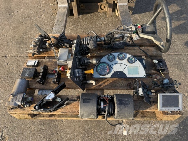 Astra ADT 30 C USED PARTS CAB COMPLET كابينة والداخلية