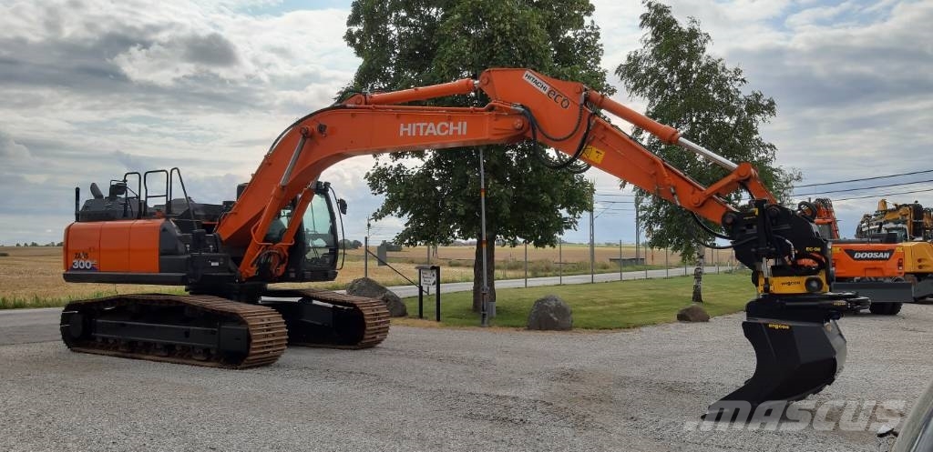 Hitachi ZX 300 LC - 6 , Uthyres Bageri guseničari
