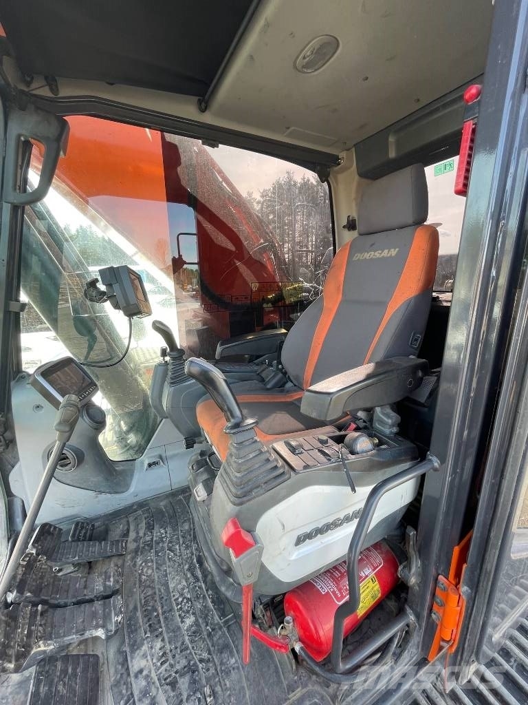 Doosan DX 300 LC-5 Beltegraver