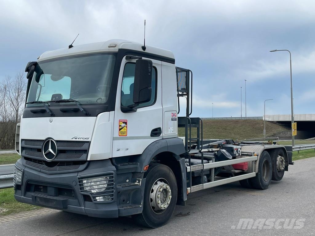 Mercedes-Benz Antos 2543 6x2 شاحنات الرافعات الخطافية