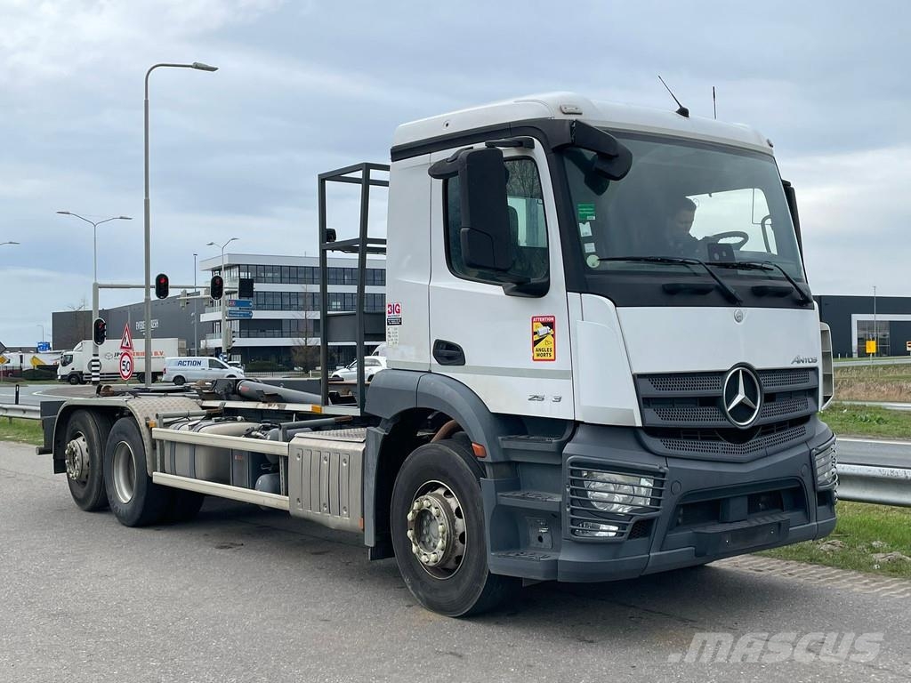 Mercedes-Benz Antos 2543 6x2 شاحنات الرافعات الخطافية