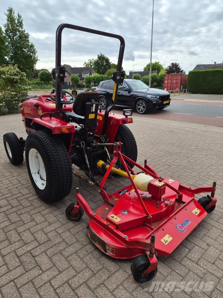 Iseki Minitractor met maaidek 204 miditractor yanmar Laden en Lossen - overige