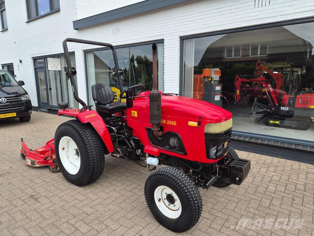 Iseki Minitractor met maaidek 204 miditractor yanmar Laden en Lossen - overige
