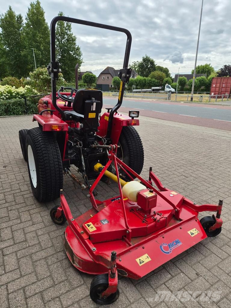 Iseki Minitractor met maaidek 204 miditractor yanmar Laden en Lossen - overige